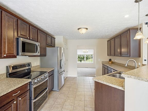 3rd image of 5053 Joy Dr