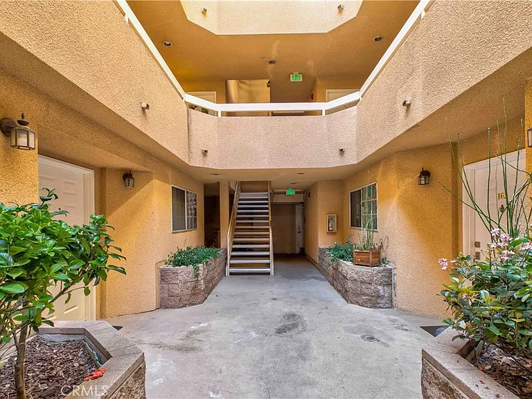 345 W Alameda Ave #104 — Photo 34