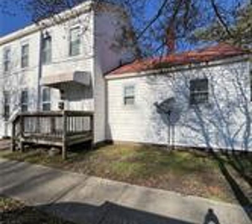 1st image of 803 Ohio St