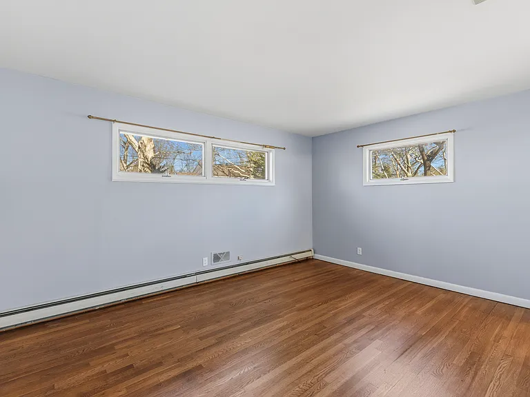 772 Arbor Rd — Photo 4