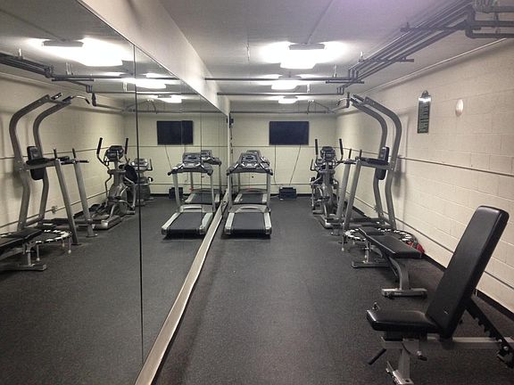 2nd image of 1414 N Edgemont St #210