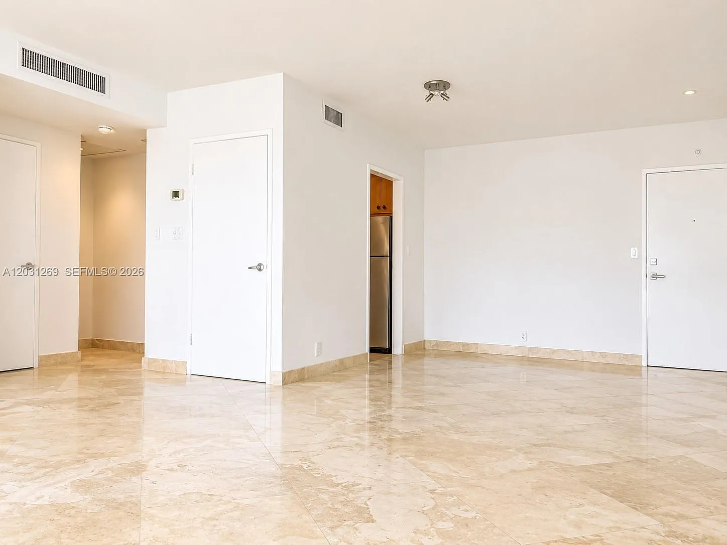 Bay Park Towers Condo — Photo 3