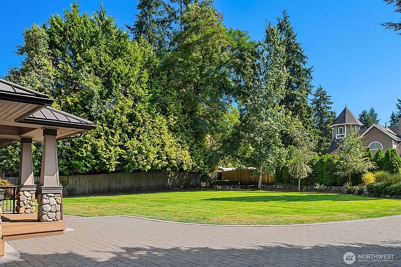 3rd image of 13330 NE 80th Street