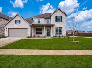 2800 Ryder Ln, Aubrey, TX 76227