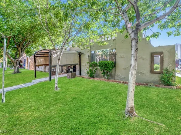 4614 Grand Dr Unit 1, Paradise Town, NV 89169