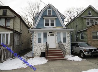 10420 188th St, Saint Albans, NY 11412