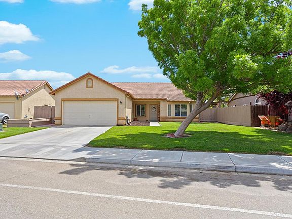 2nd image of 2218 Grand Canyon Way