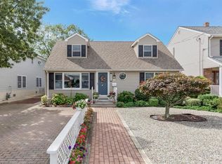 2112 Middle Ave, Point Pleasant Beach, NJ 08742