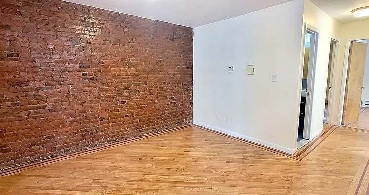 Rented by Fifth & Forever LLC | media 21