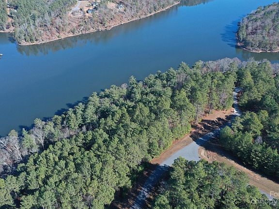 5th image of 202 Pier Point Dr