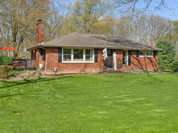 106 N Breezewood Dr, Butler, PA 16001