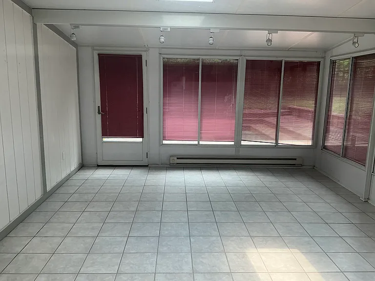 3732 Maplecrest Ave — Photo 33
