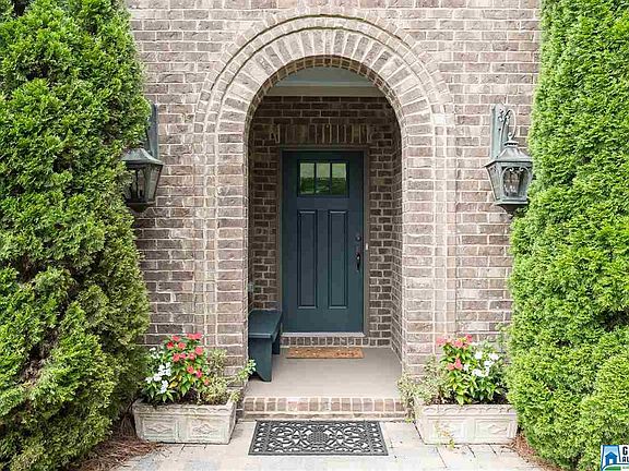 4th image of 1501 James Hill Way