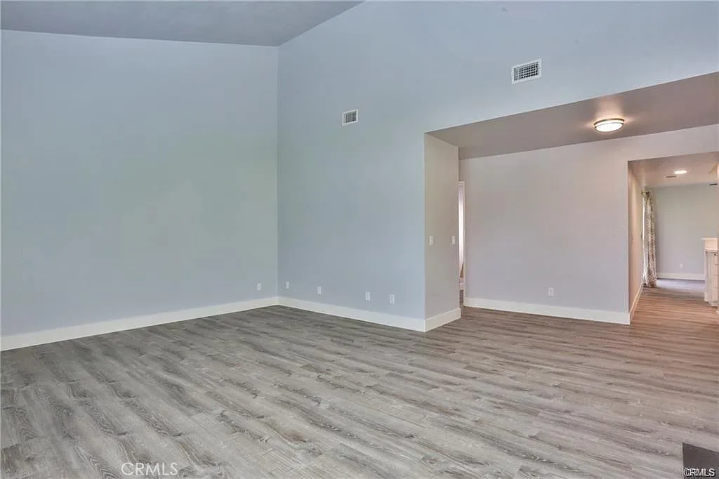 3 bed, 1501 sqft, $3,300 — Photo 3