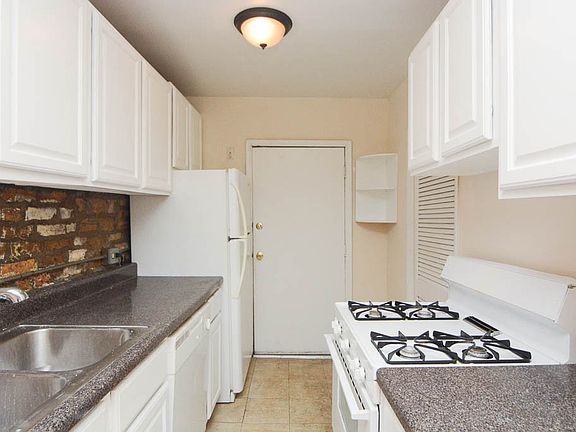 2nd image of 1101 W Barry Ave E #G