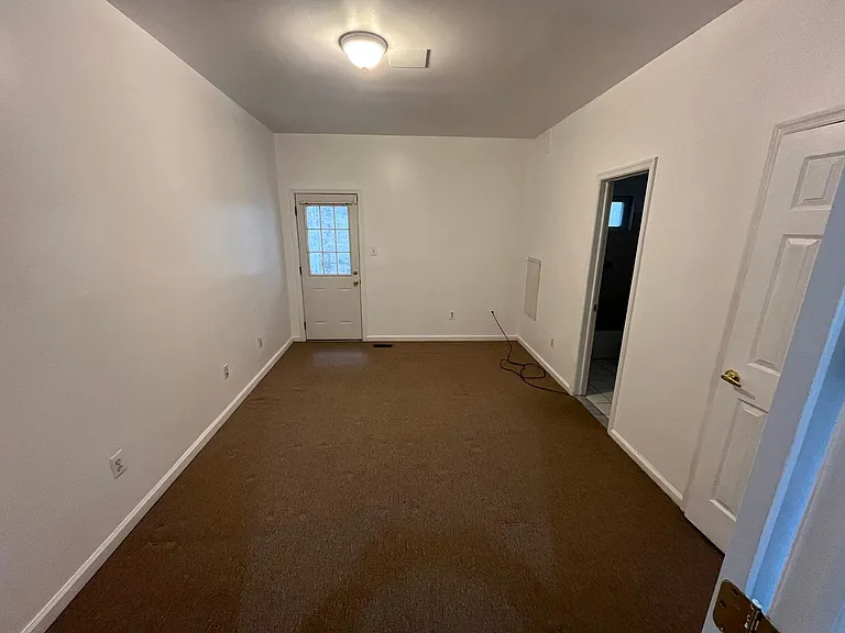 236 Quarry St — Photo 8