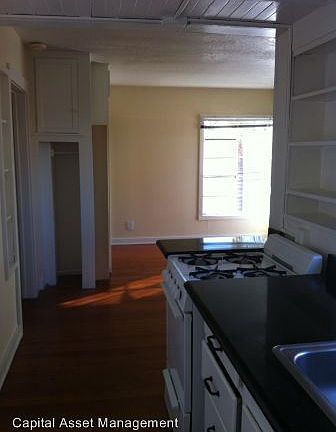 3rd image of 3970 5th Ave APT 4