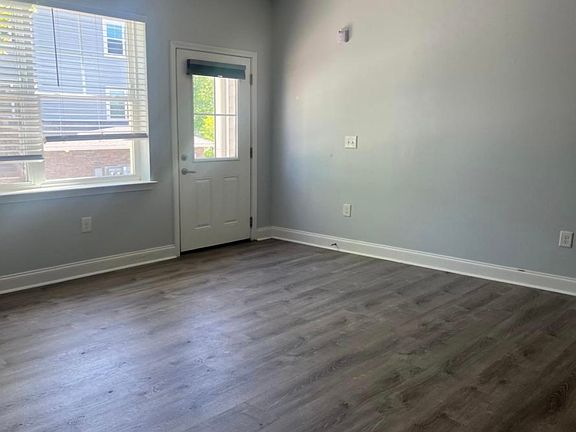 4th image of 22 Wedgefield Dr Unit 203
