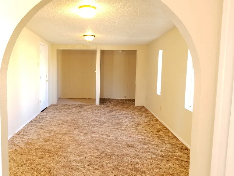 3108 Duckworth Ave — Photo 3