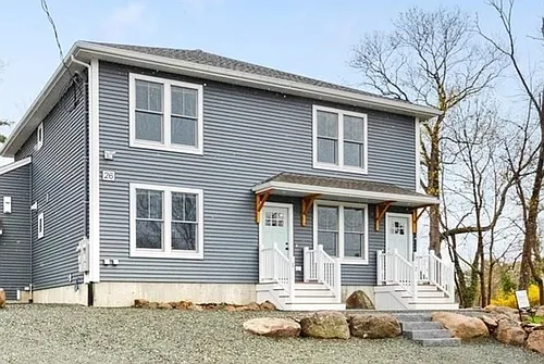 26 Lyndale Ave #1 Photo 1