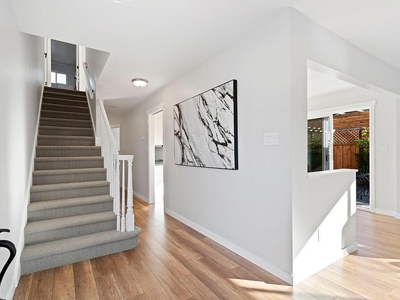 4th image of 1508 Hawes Ct