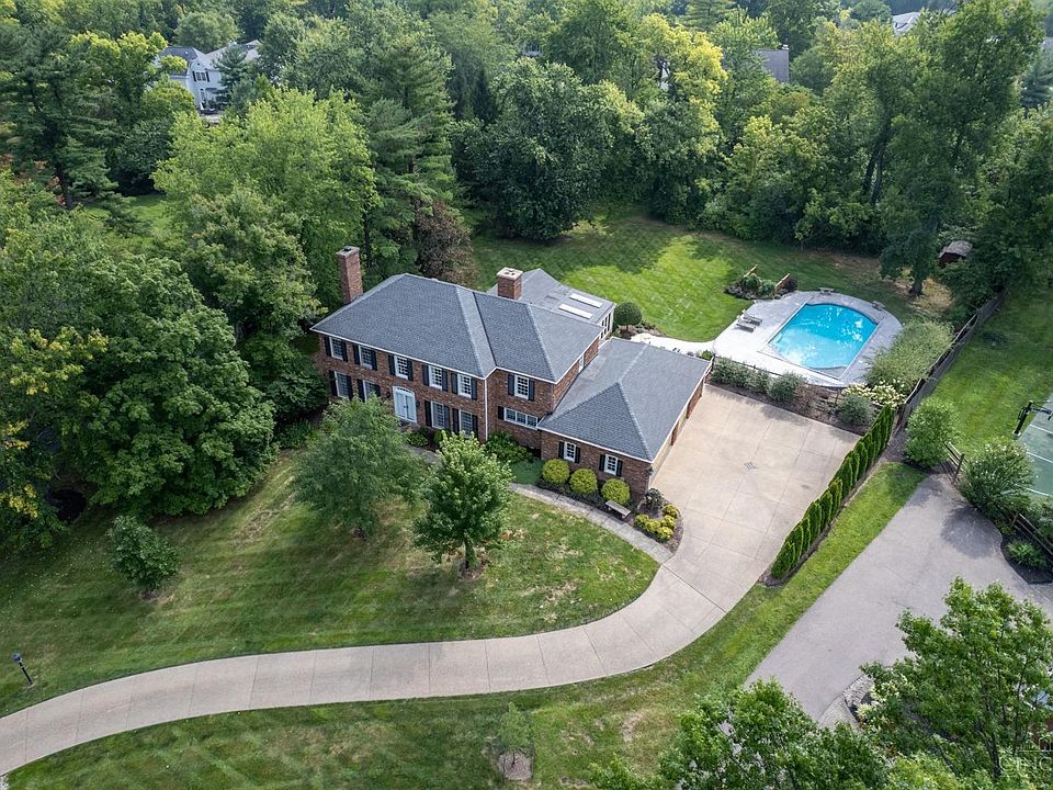 8170 N Clippinger Dr, Cincinnati, OH 45243 | Zillow