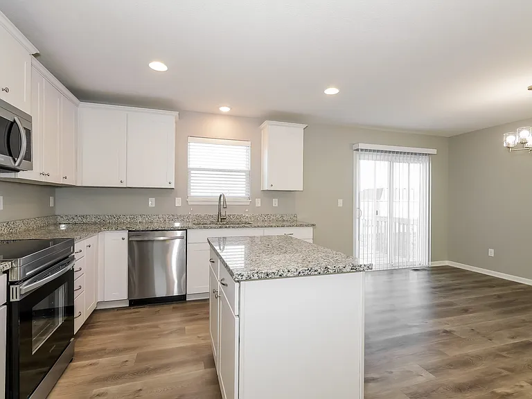 1004 NW High View Dr — Photo 4