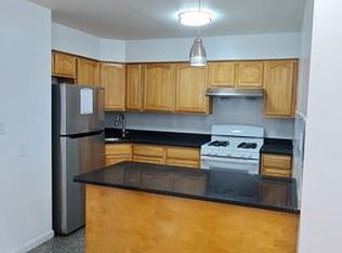 90 Bay 40 St #3, Brooklyn, NY
