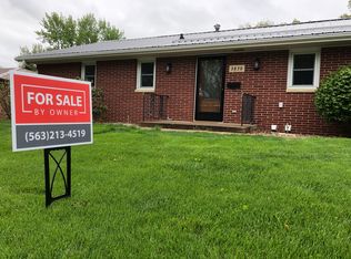 2820 Northridge Dr, Dubuque, IA 52001