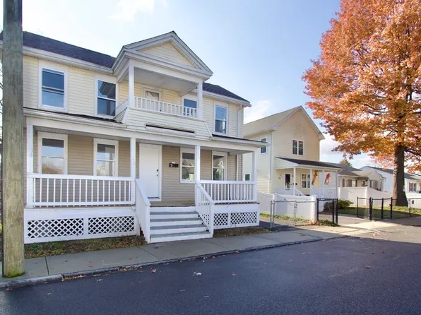 79 Quincy St, Springfield, MA 01109