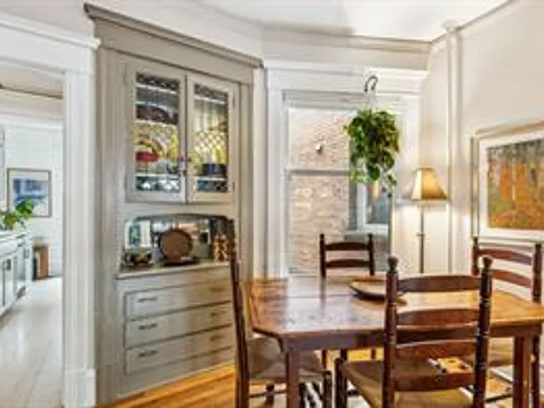 410 Roosevelt St — Photo 15