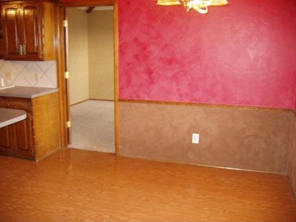 3rd image of 119 Capitol Ave
