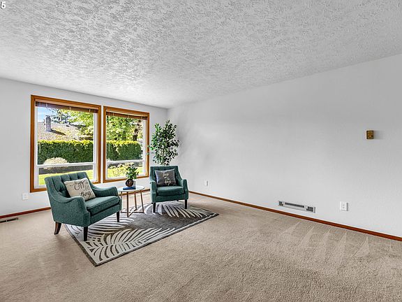 4th image of 1524 SE 120th Ave