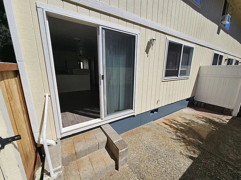 224 Little St SE #1 — Photo 3