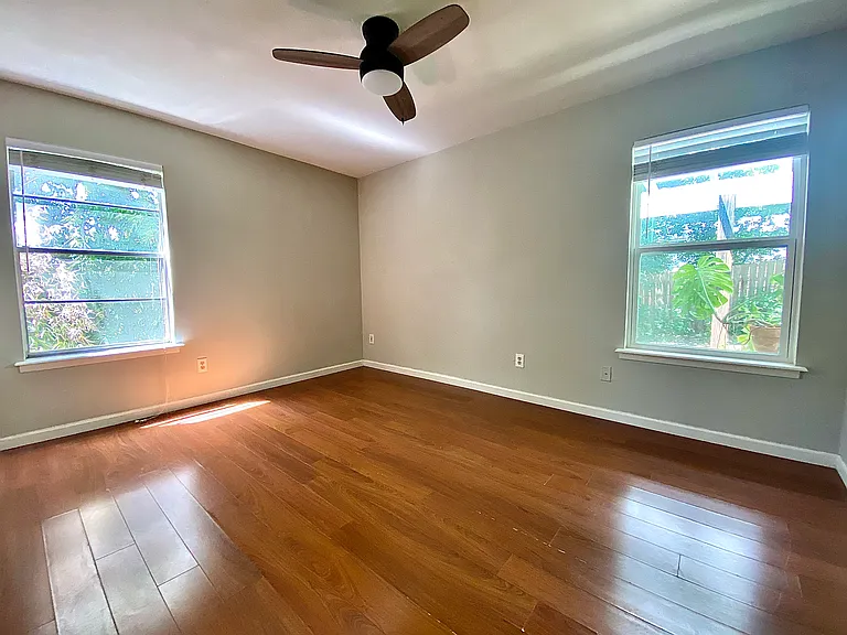 1108 Girard St — Photo 7