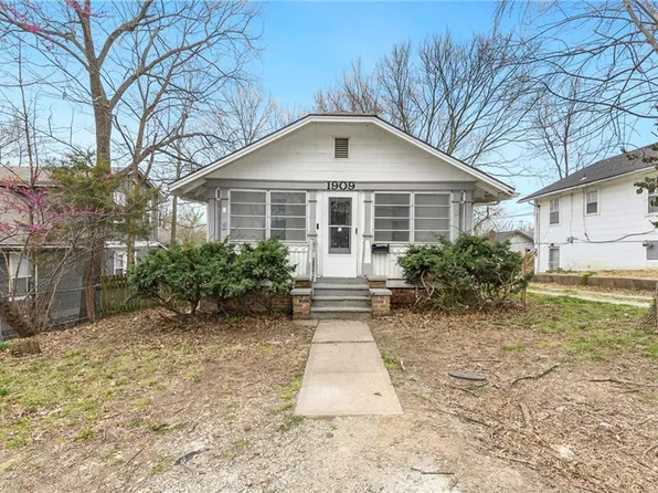 1909 E 84th St, Kansas City, MO 64132