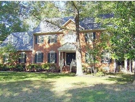1st image of 8124 Crown Colony Pkwy