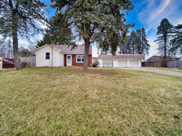 11148 Akron Rd, Marshallville, OH 44645
