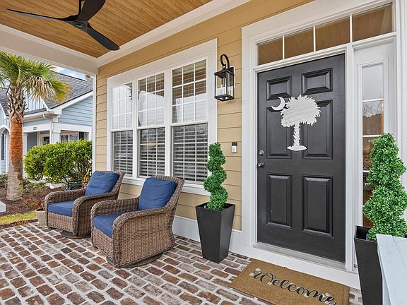 2nd image of 237 Outboard Dr.