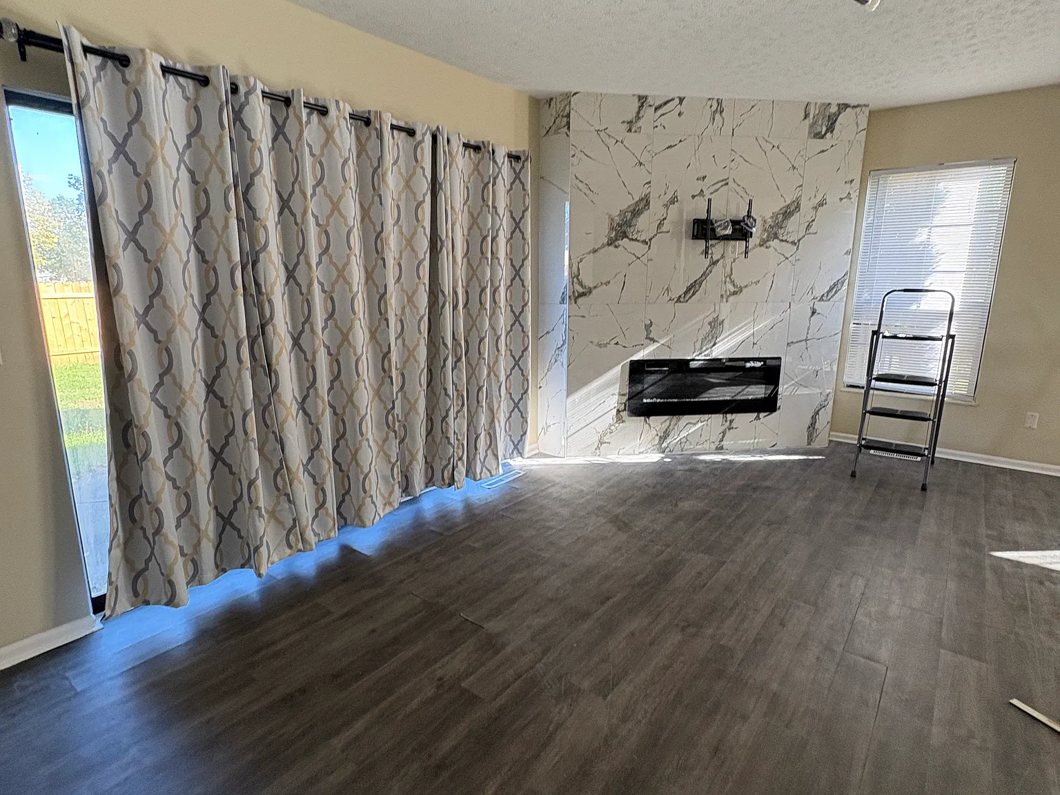 2370 Sweet Creek Ct — Photo 4