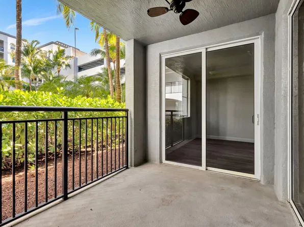 1660 Renaissance Commons Blvd, Boynton Beach, FL
