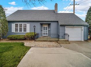 600 W North St, Crown Point, IN 46307