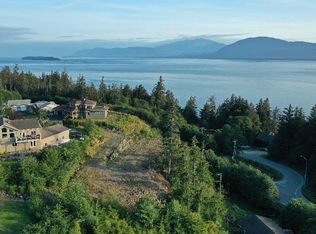 17015 Island View Dr, Juneau, AK 99801