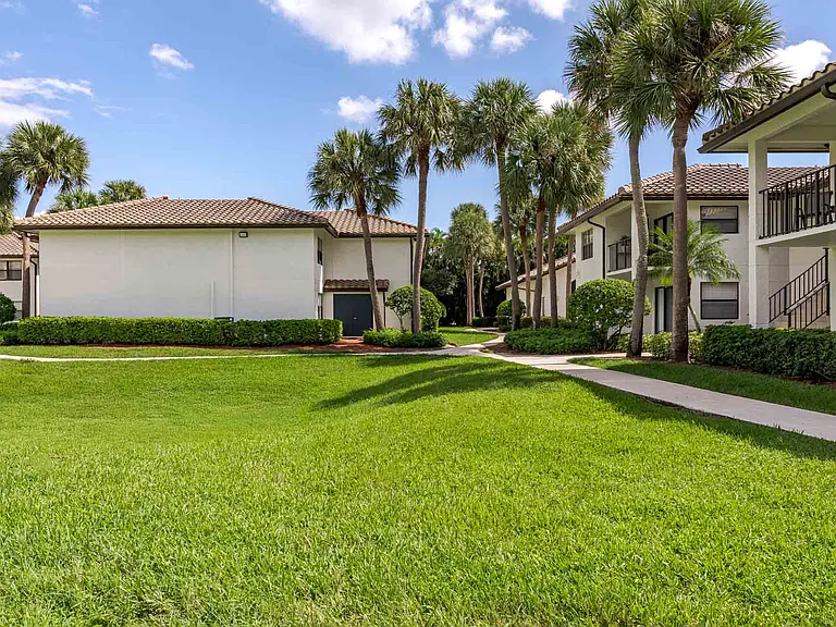 Gables Boca Place — Photo 16