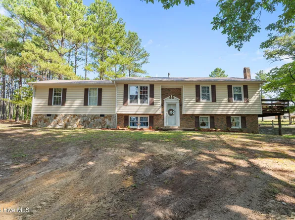 255 Sarason Place, Vass, NC 28394