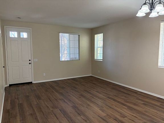 5th image of 40184 Annapolis Dr