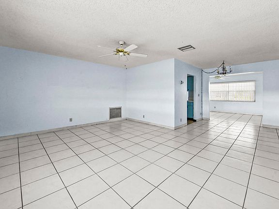 5th image of 1196 SW Lake Circle