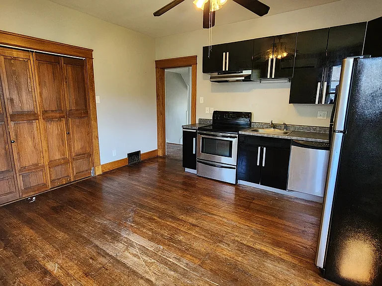 732 N 12th St #2 — Photo 9