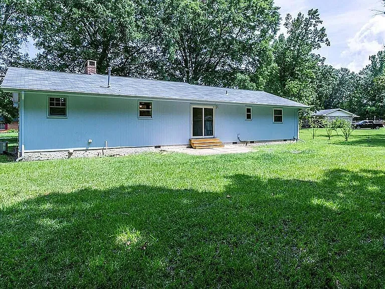 8221 Oxford Dr — Photo 20