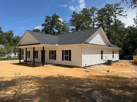 4th image of 164 Longleaf Dr